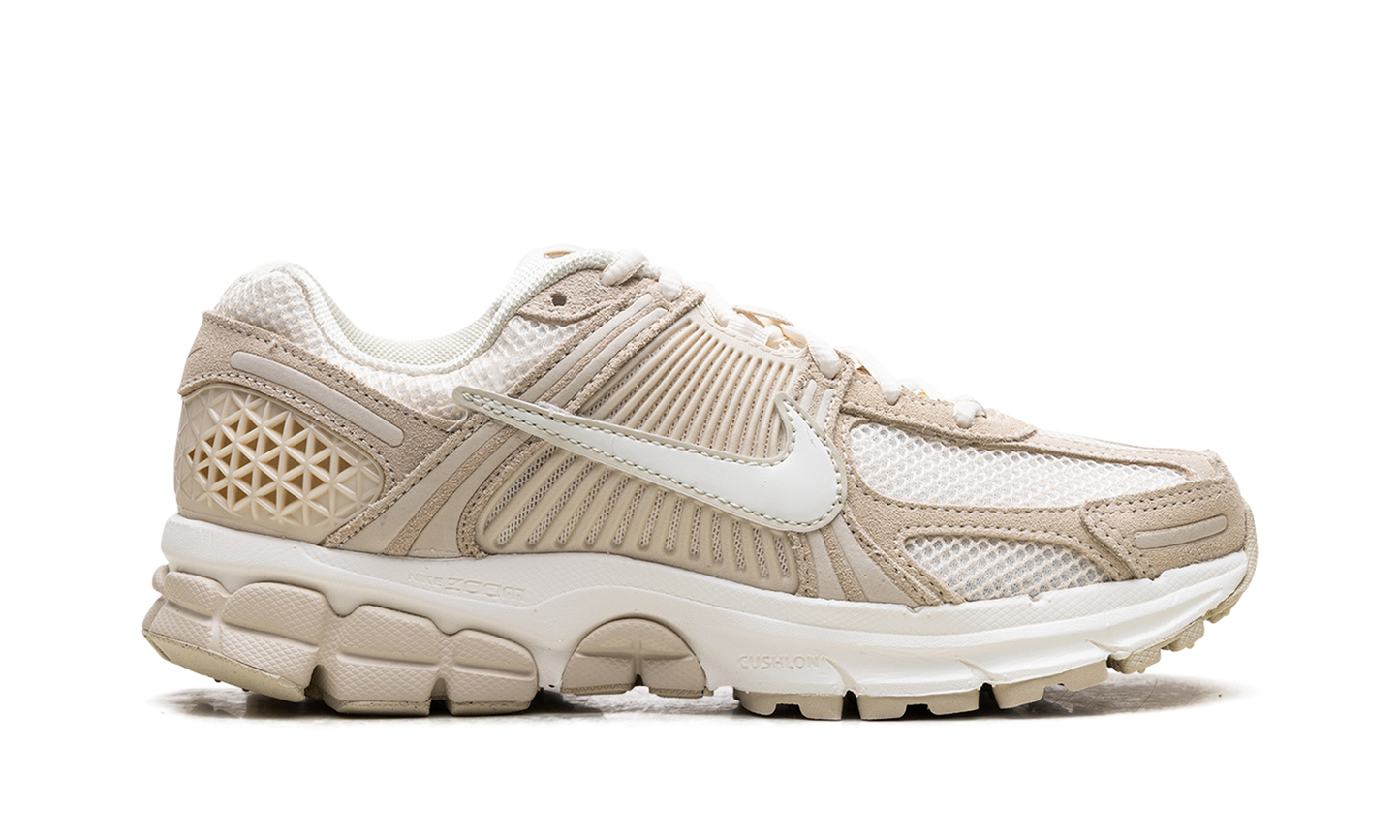 Zoom Vomero 5 WMNS "Beach Light Khaki" HQ0458 200
