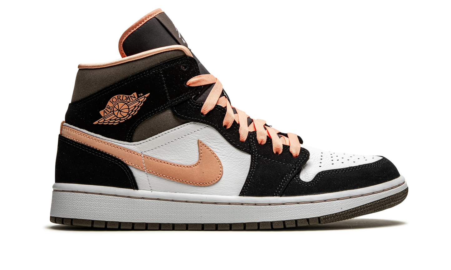 AIR JORDAN 1 MID SE WMNS "Peach Mocha" DH0210 100