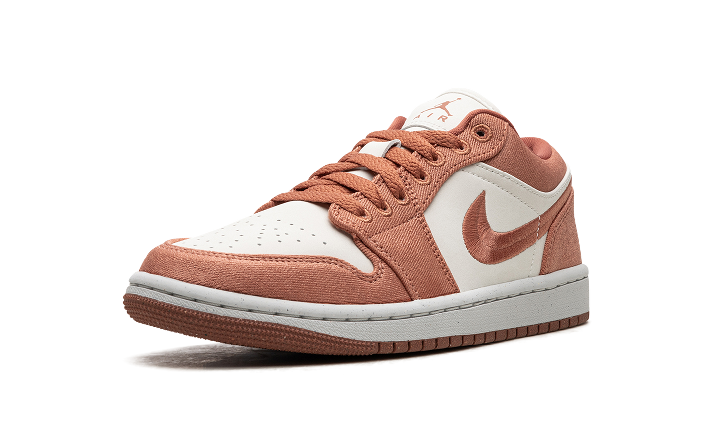 Air Jordan 1 Low WMNS "Sky J Orange" FN3722 801