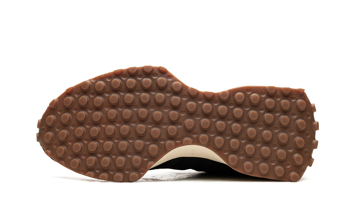 327 WMNS "Black White Gum" WS327BL