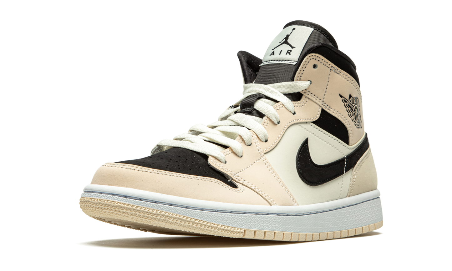 AIR JORDAN 1 MID WMNS "Guava Ice" BQ6472 800