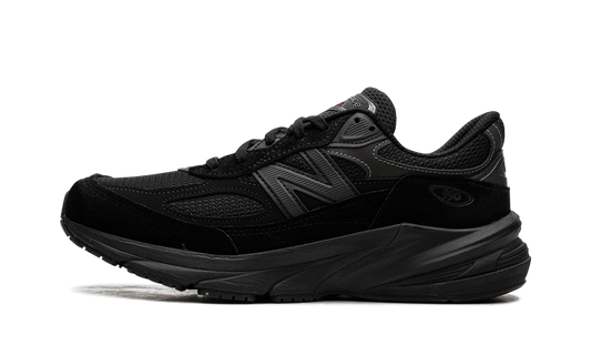 990 v6 "Triple Black" U990BB6
