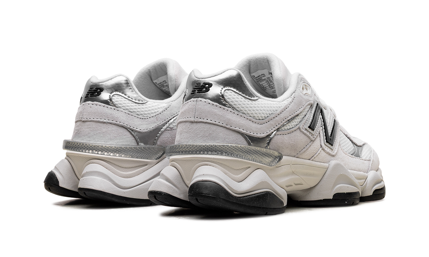 9060 "White/Grey" U9060JRB