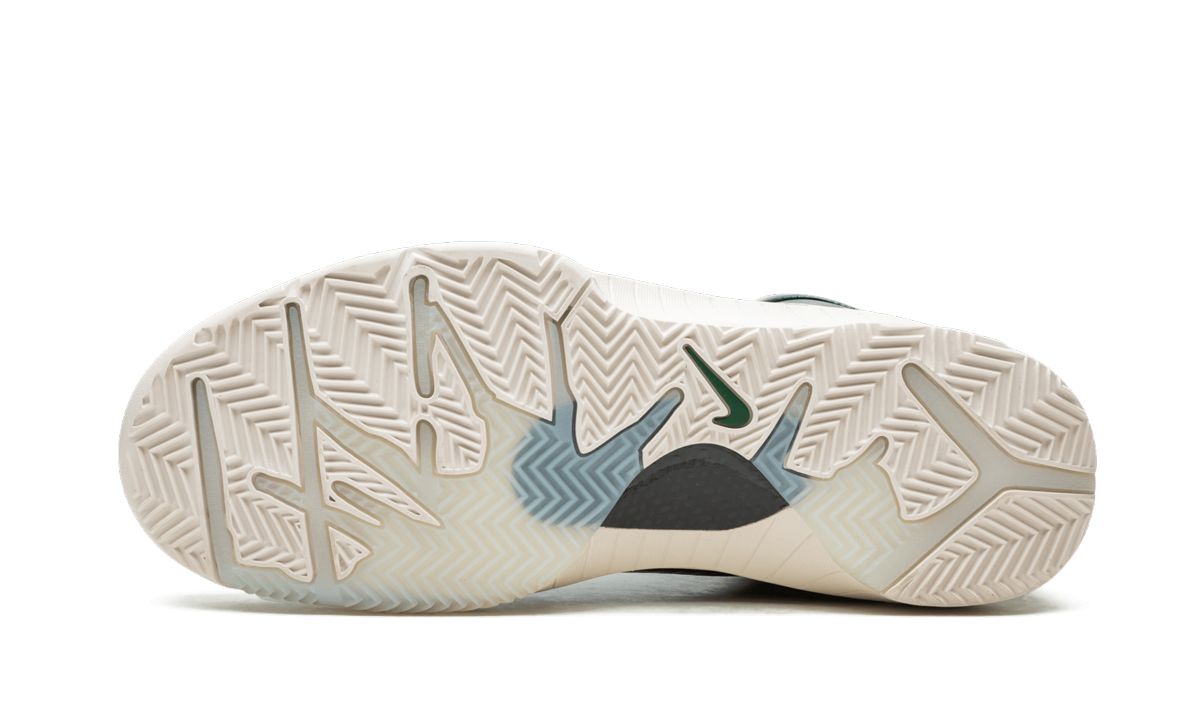 Kobe 4 Protro UNDFTD "Undefeated - Milwaukee Bucks"