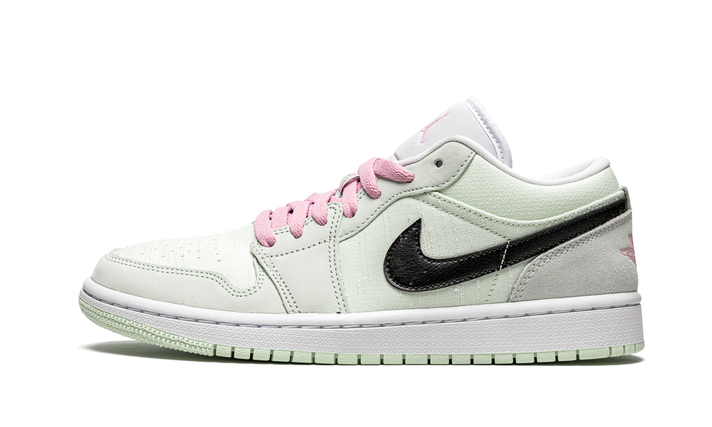 AIR JORDAN 1 LO SE WMNS "Barely Green" CZ0776 300