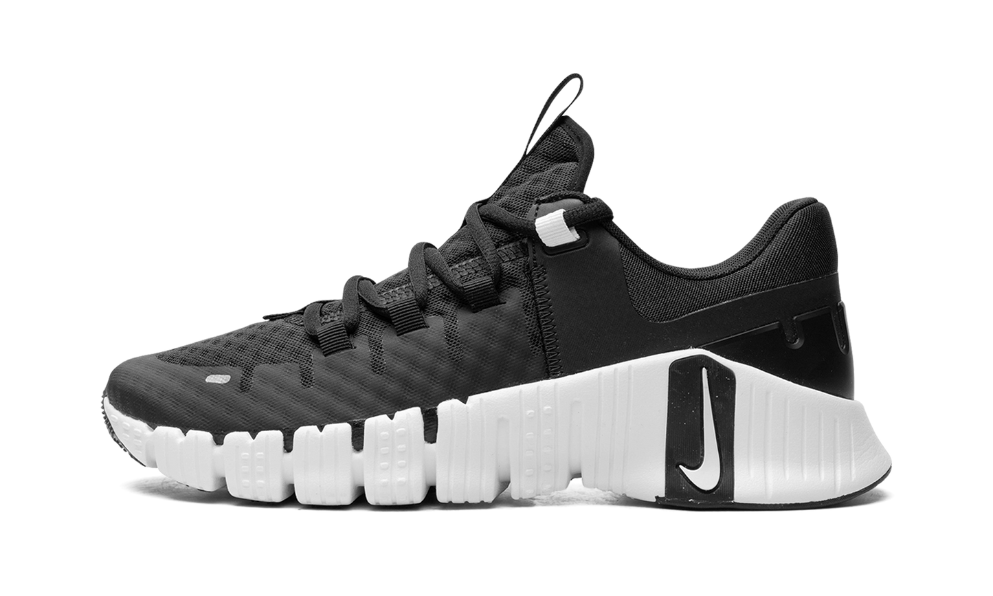 Free Metcon 5 TB "Black White" FN6616 002