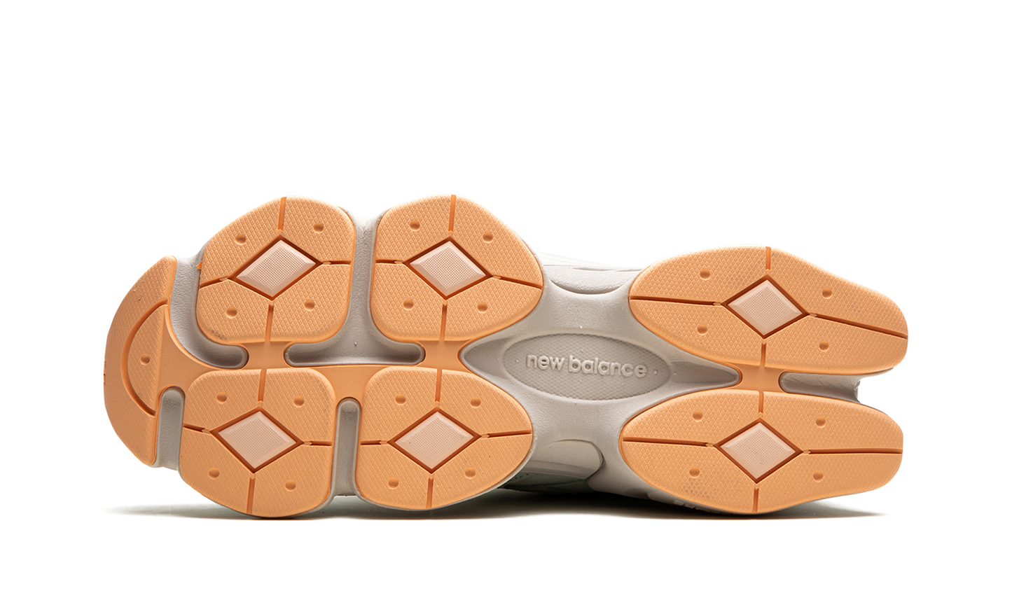 9060 "The Whitaker Group - Missing Pieces - Moss Green" U9060WA1