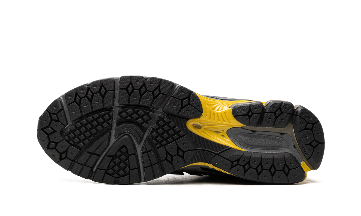 1906U "Castlerock Ginger Lemon" M1906NA