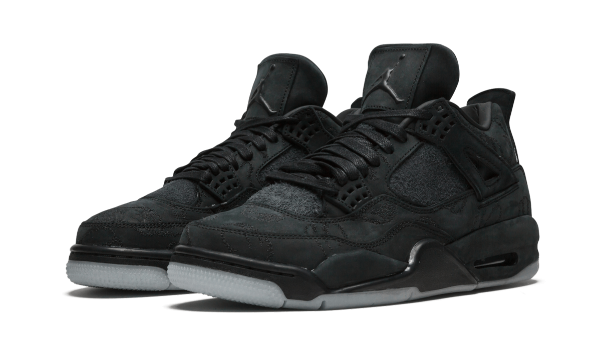 Air Jordan 4 Retro "Kaws - Black" 930155 001
