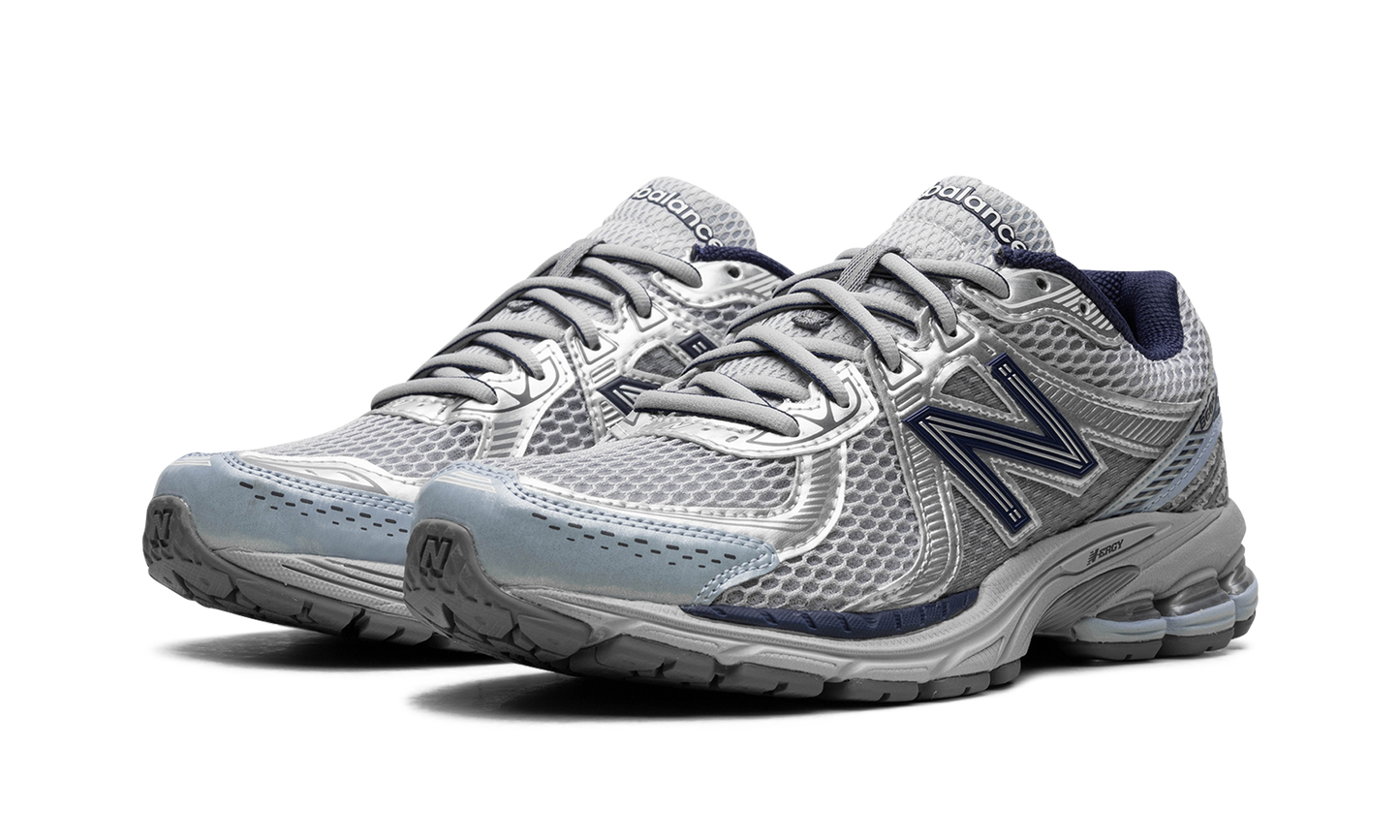 860 V2 "Milky Way - Arctic Grey" ML860BB2