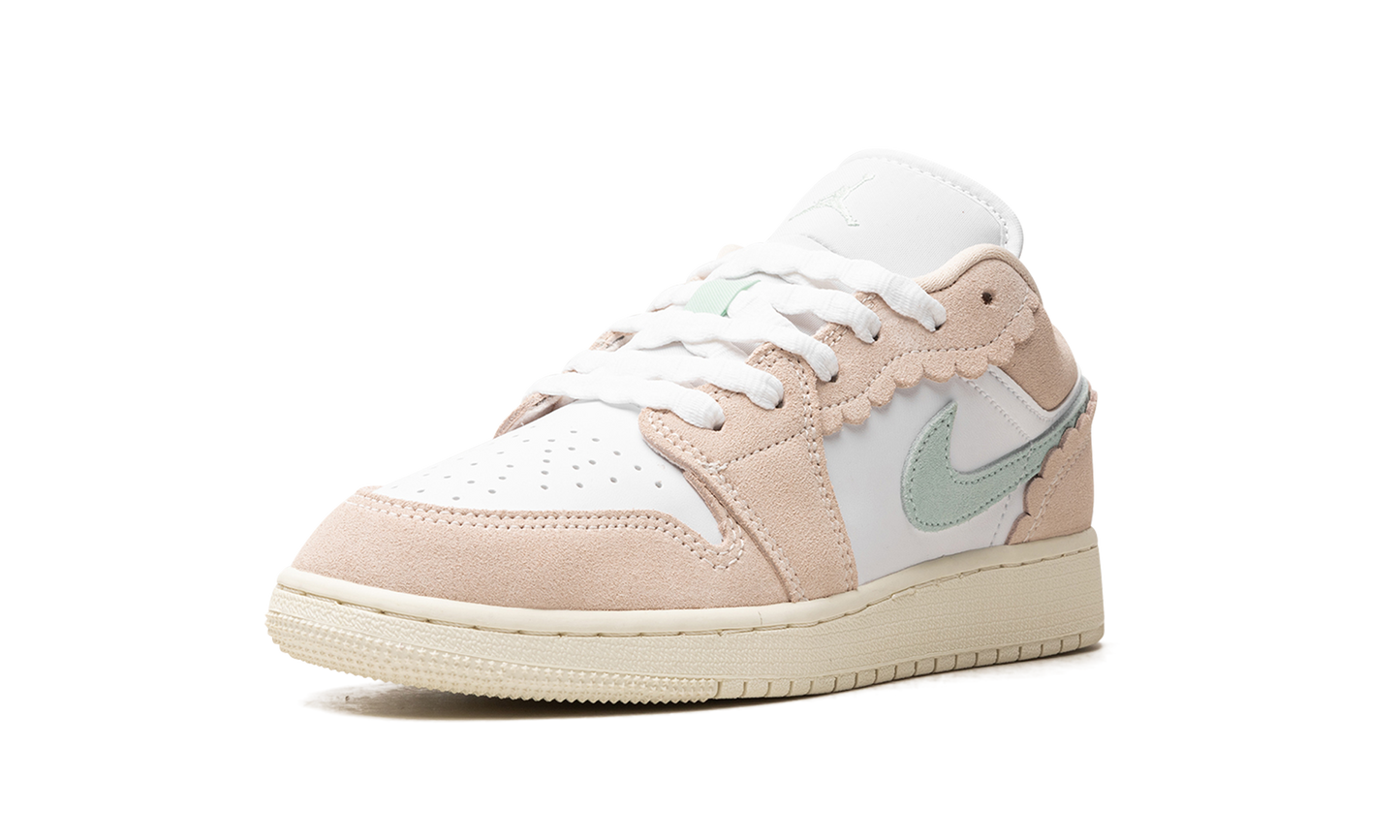 Air Jordan 1 Low SE GS "Guava Ice" DZ5356 800