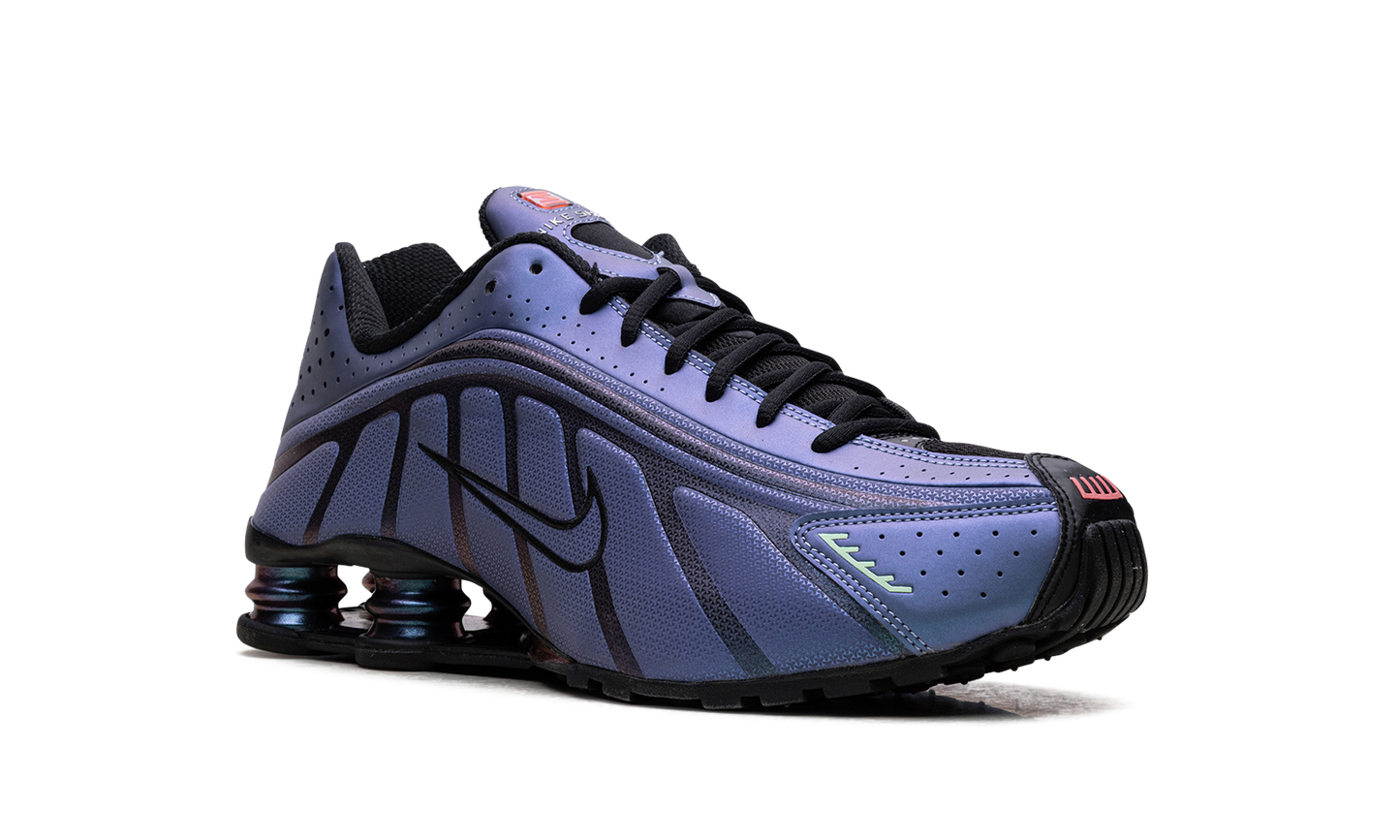 Shox R4 "Iridescent" HQ3446 001