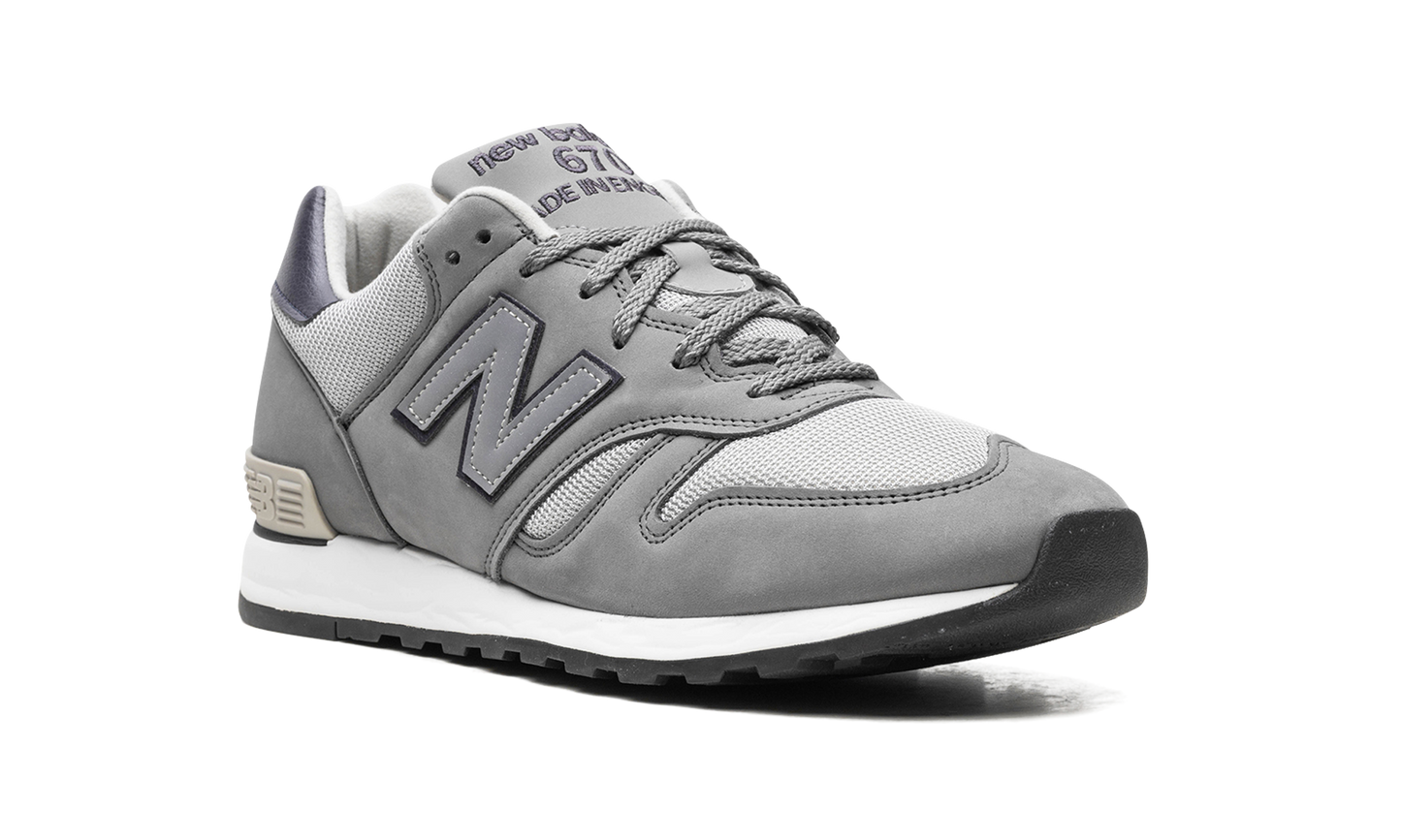 670 "Made in England - Grey"