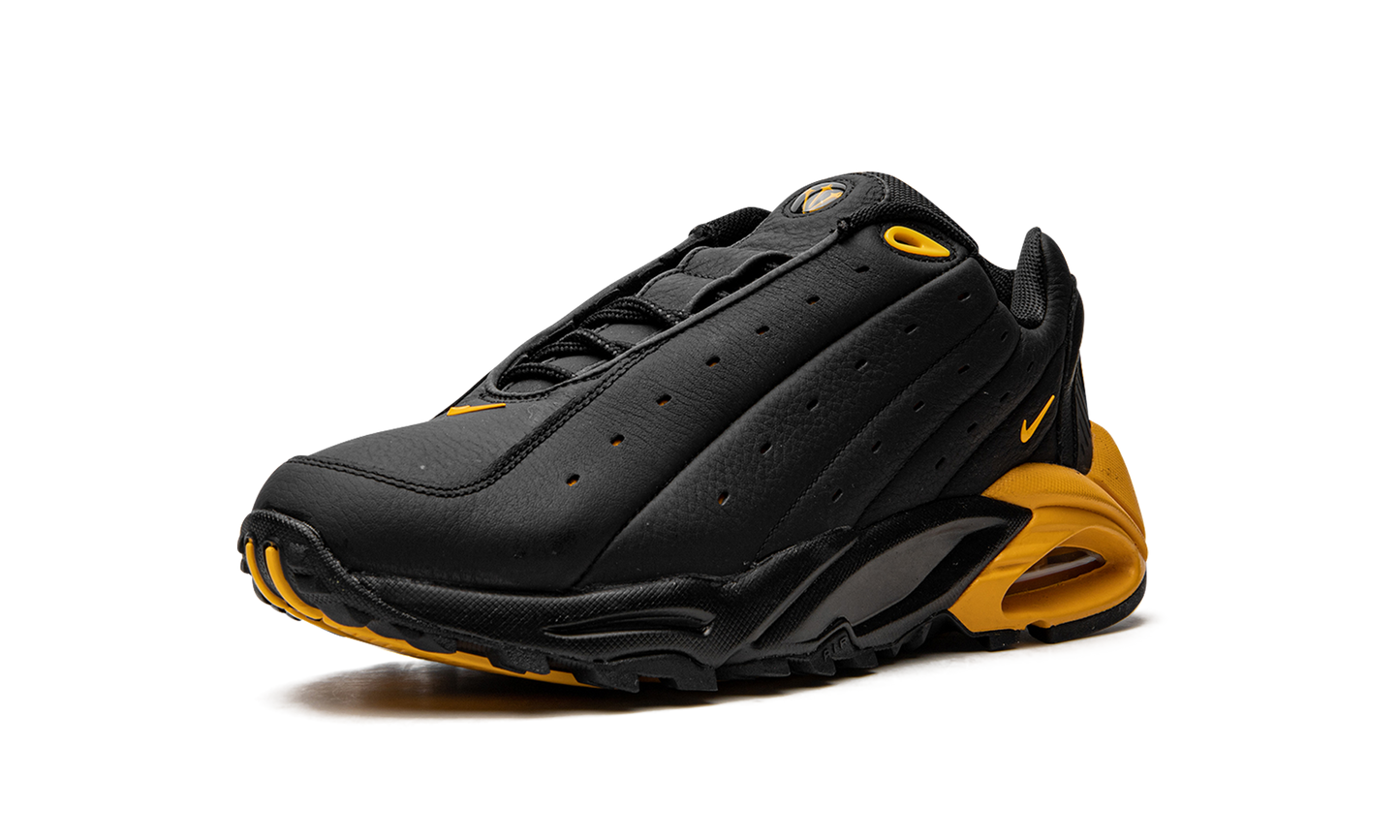 Hot Step Air Terra x NOCTA "Black University Gold" DH4692 002