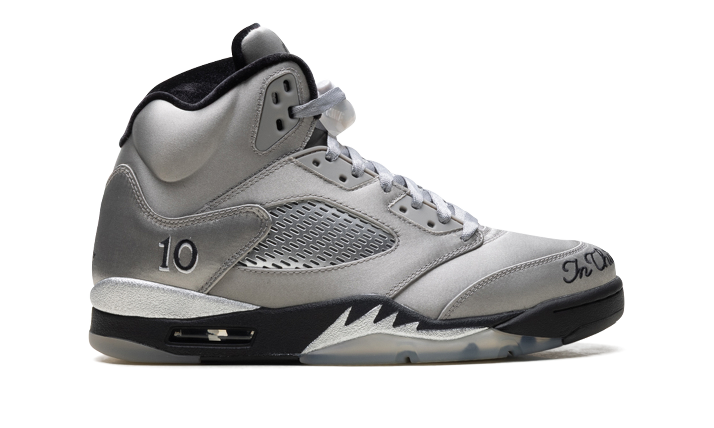 Air Jordan 5 Retro WMNS "Wings (2025)" IO2038 001