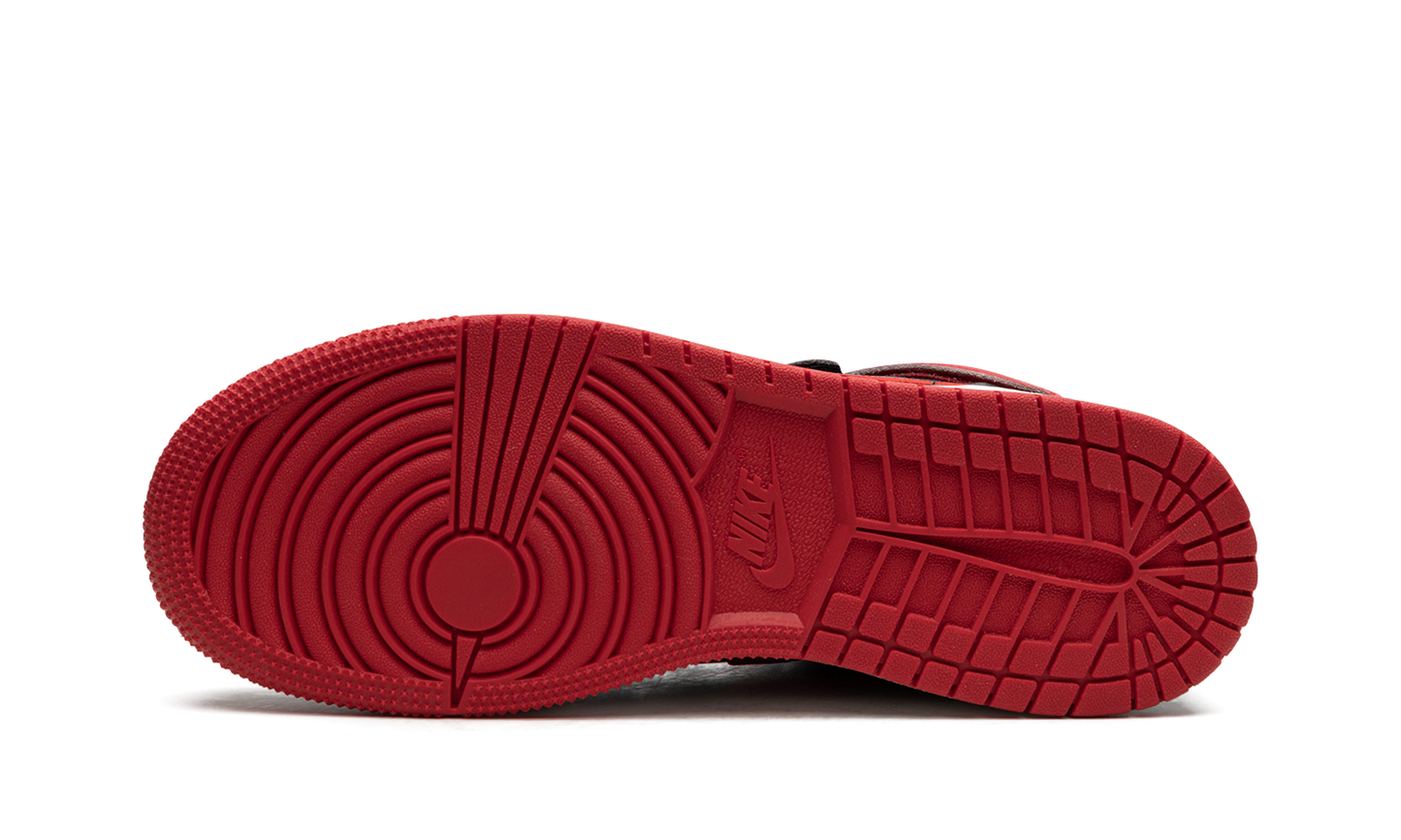 Air Jordan 1 High FlyEase GS "Bred"