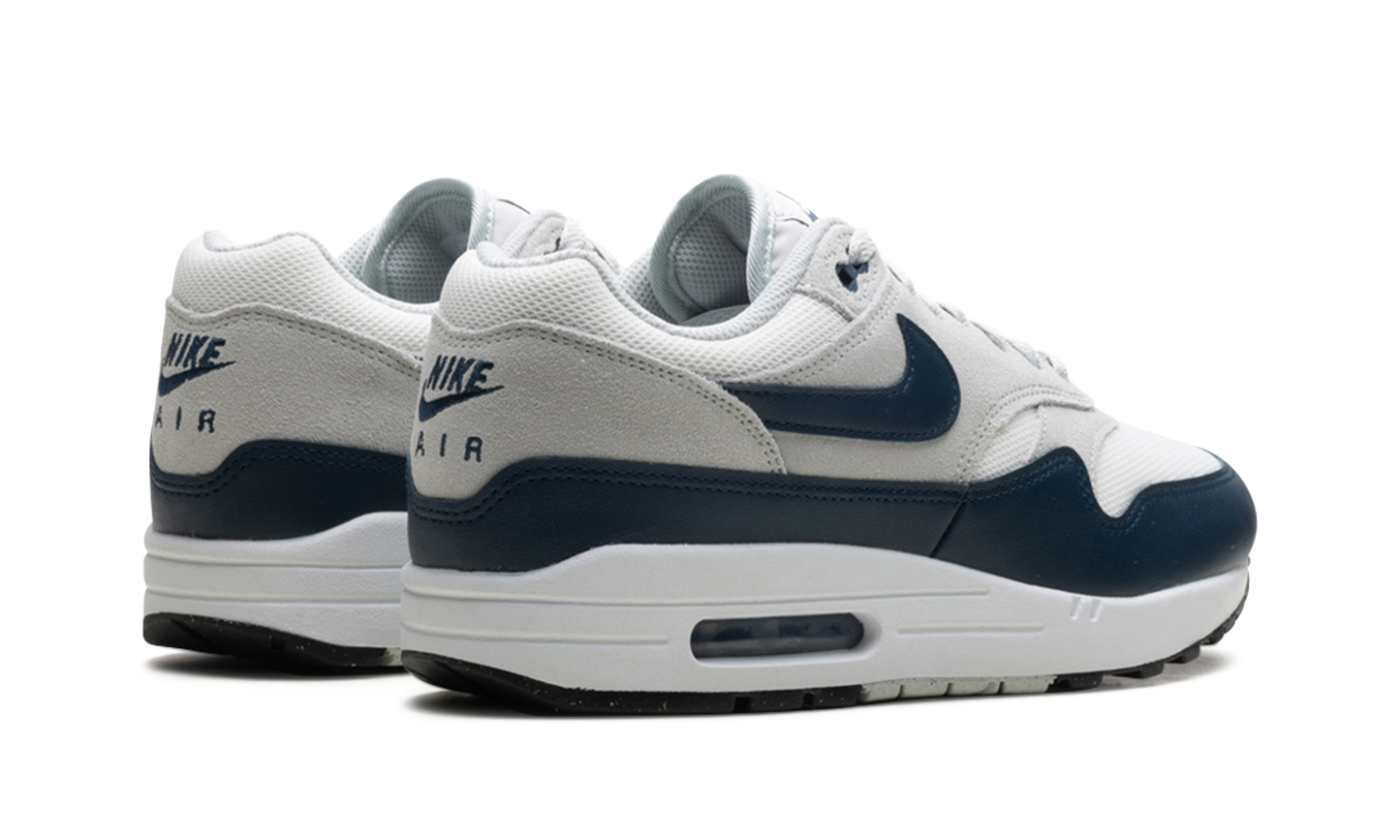 AIR MAX 1 ESSENTIAL "Summit White/Armory Navy-Light Silver" FZ5808 103