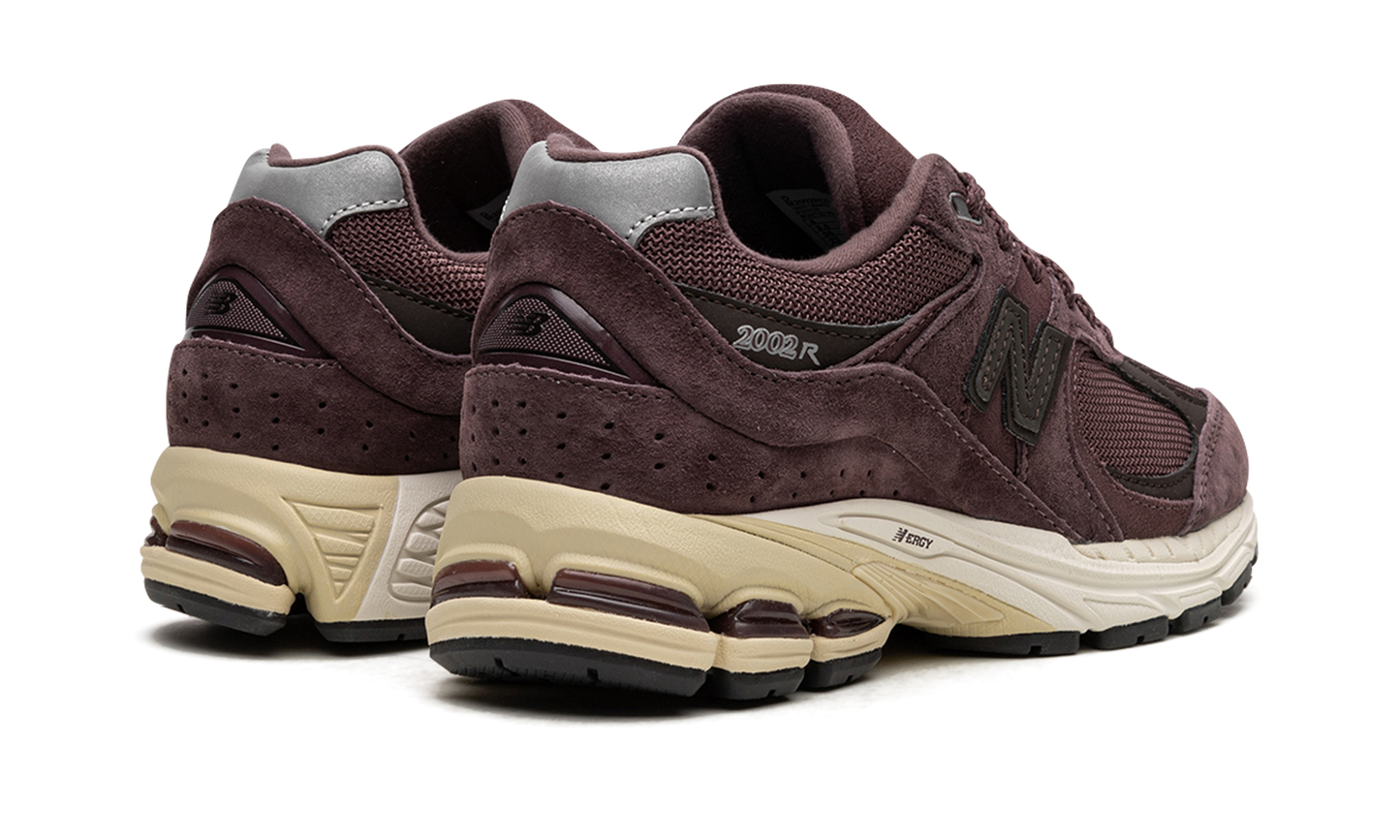 2002R "Dark Grape" M2002RCD