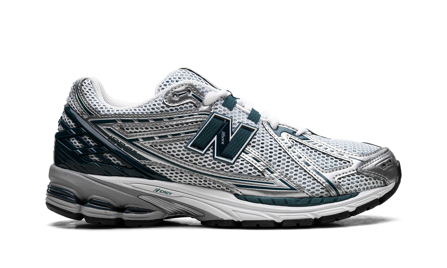 1906R "Silver Metallic Deep Ocean" U1906RCE