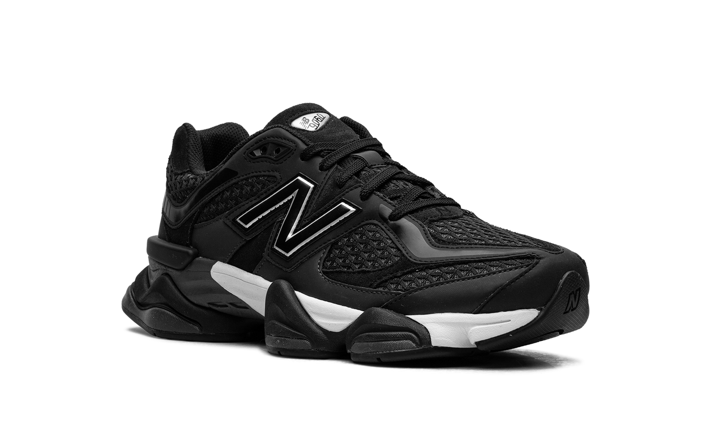 9060 "Shoe Palace - Black/Silver" U9060PNR