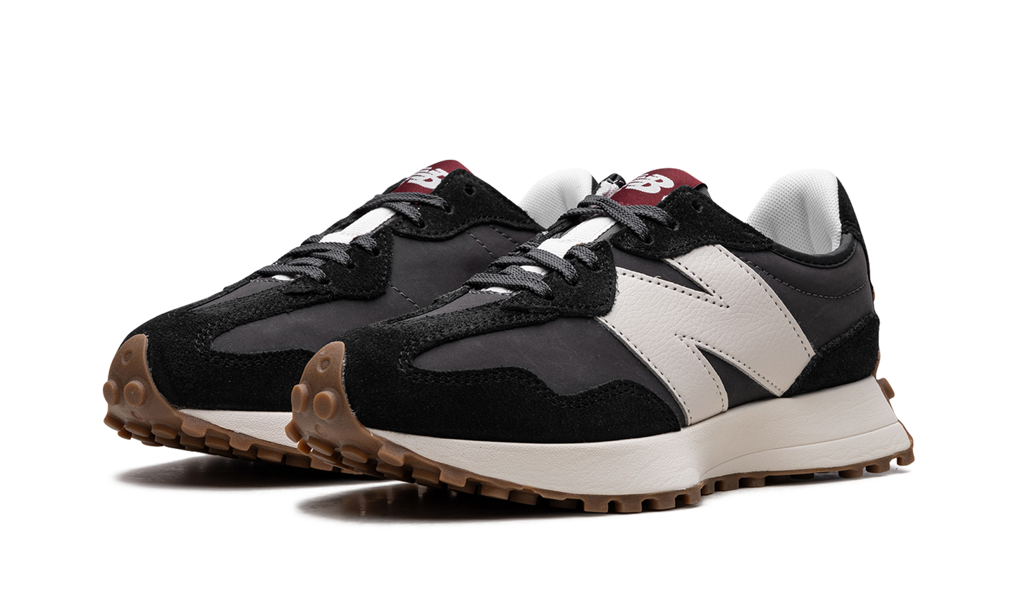 327 WMNS "Black Moonbeam" WS327KC