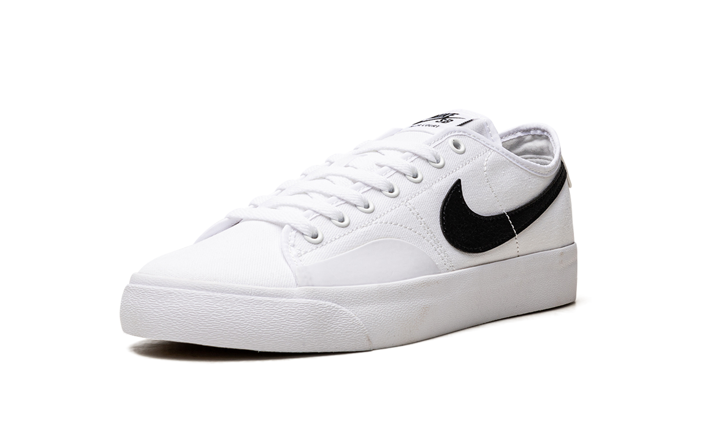 SB Blazer Court CV1658 101