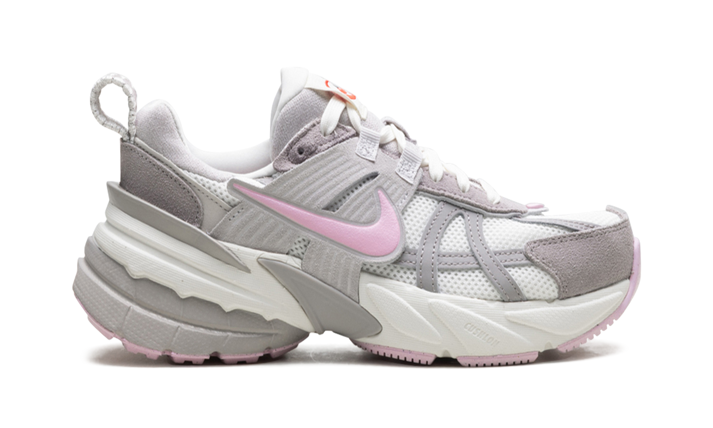 V2K Run WMNS "Valentine's Day 2025" HV5997 161