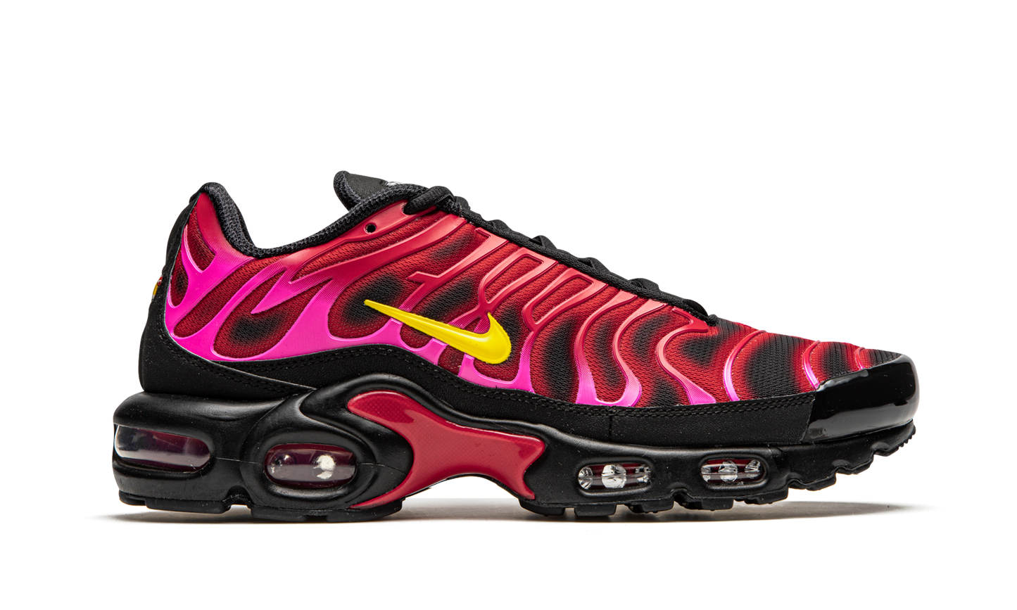 Air Max Plus TN "Supreme - Black / Red" DA1472 600