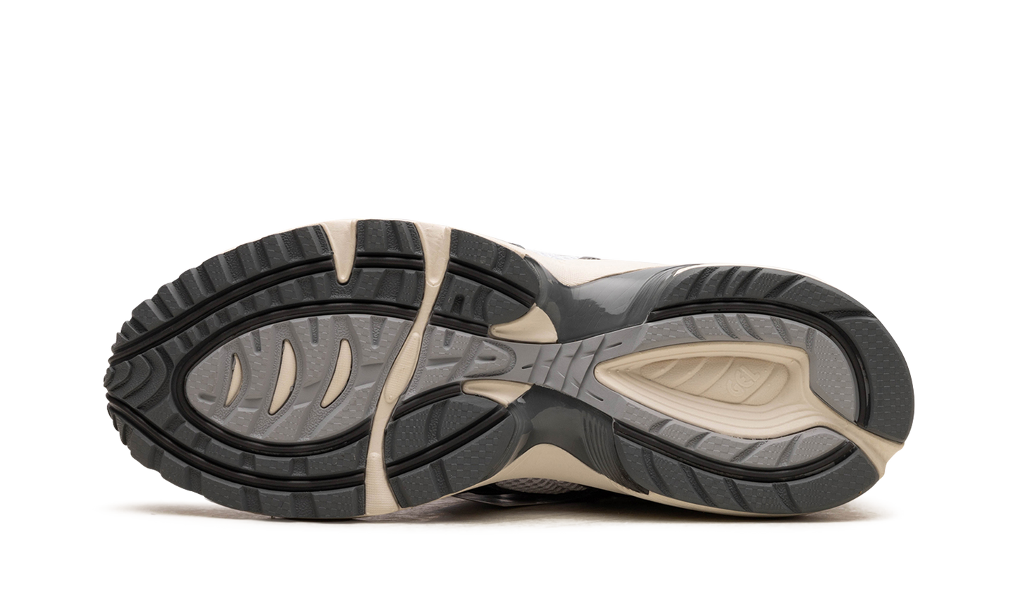 Gel 1090V2 "White Steel Grey" 1203A224 105