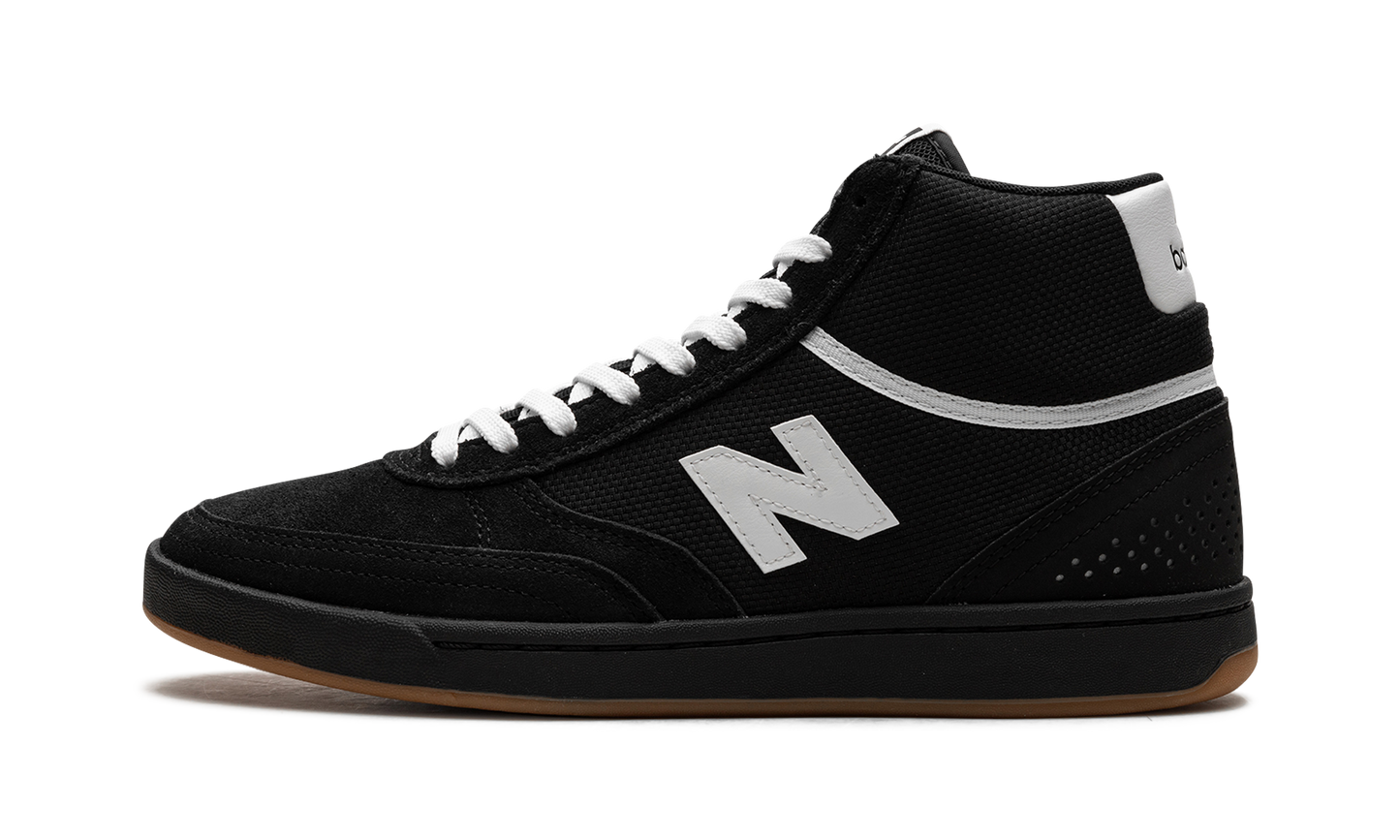 Numeric 440 "Black White Gum" NM440HLG