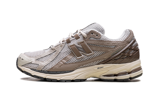 1906R "Beige Vachetta" M1906RZB