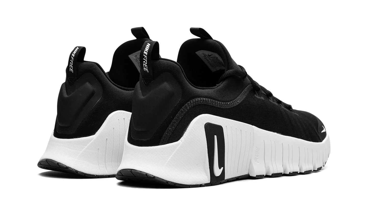 Free Metcon 6 "Black / White" FJ7127 001