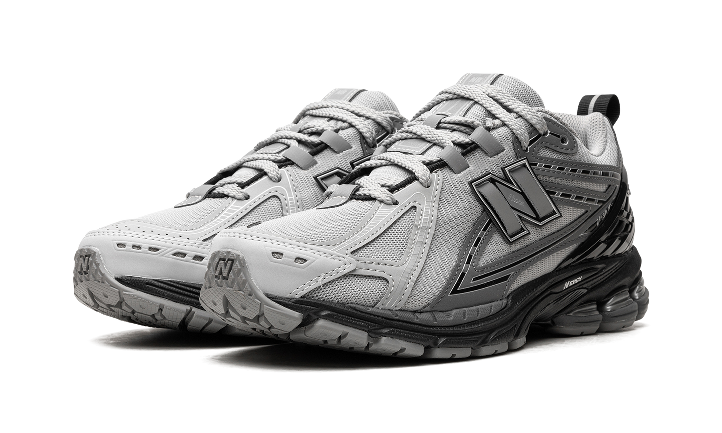 1906R "Grey / Black" M1906RHA