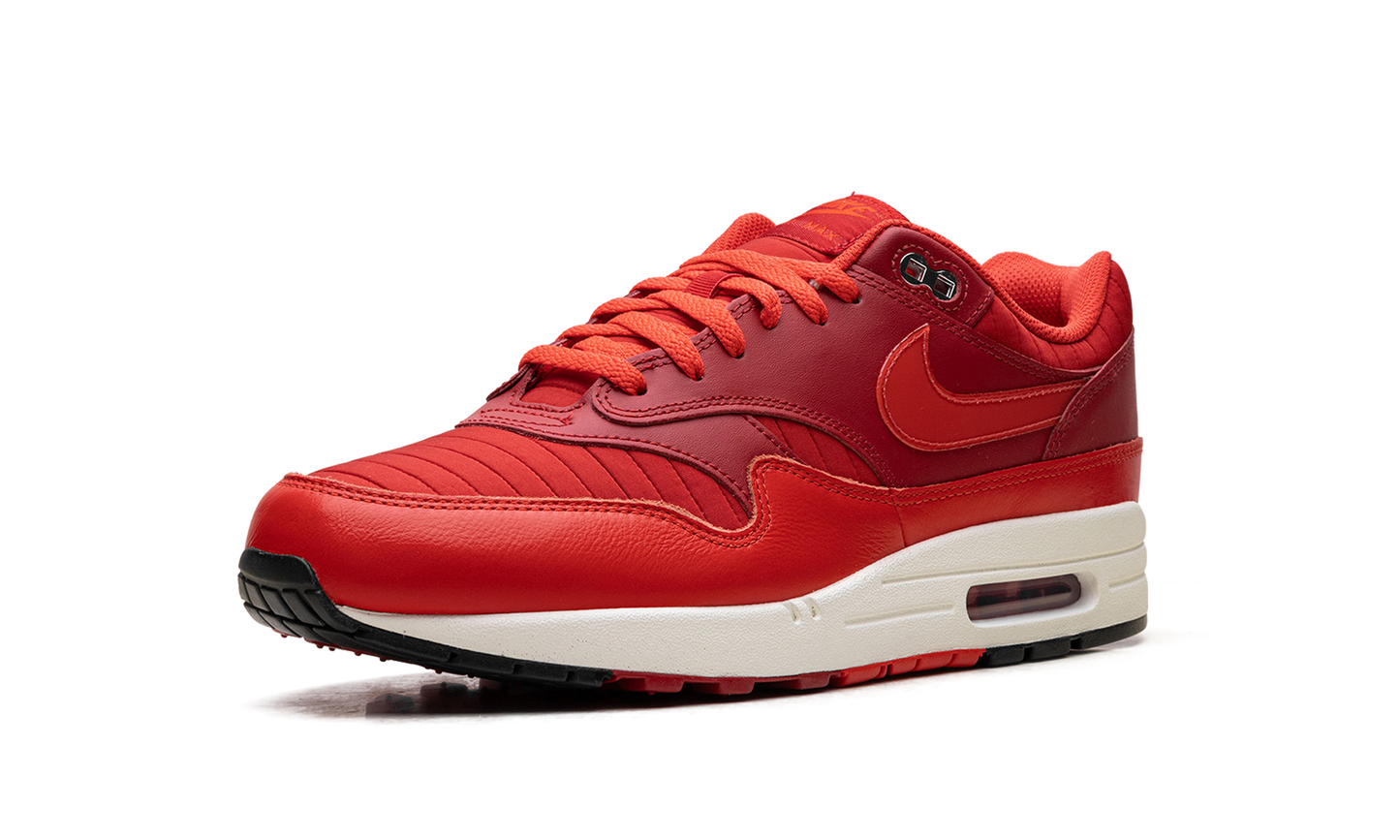 Air Max 1 "Gym Red" HQ3607 687