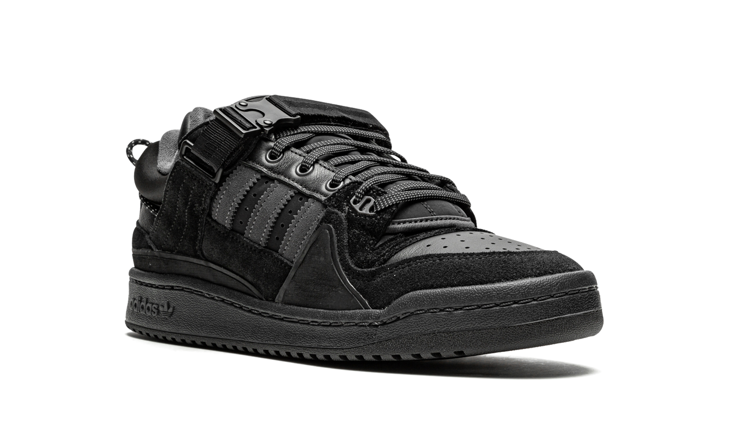 Forum Buckle Low "Bad Bunny - Back To School" GW5021