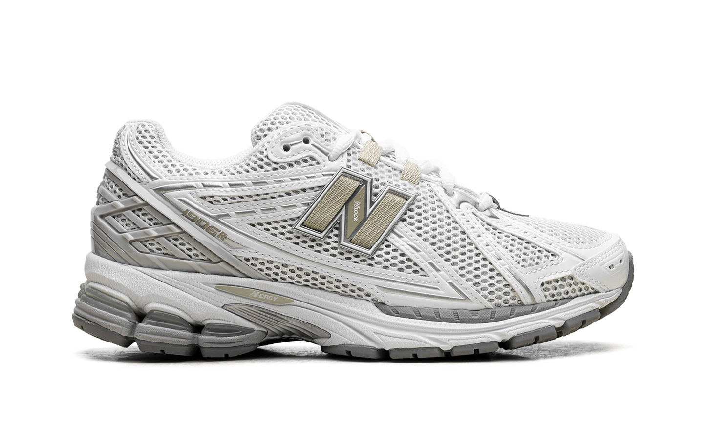 1906R "White Olivine" U1906RJO