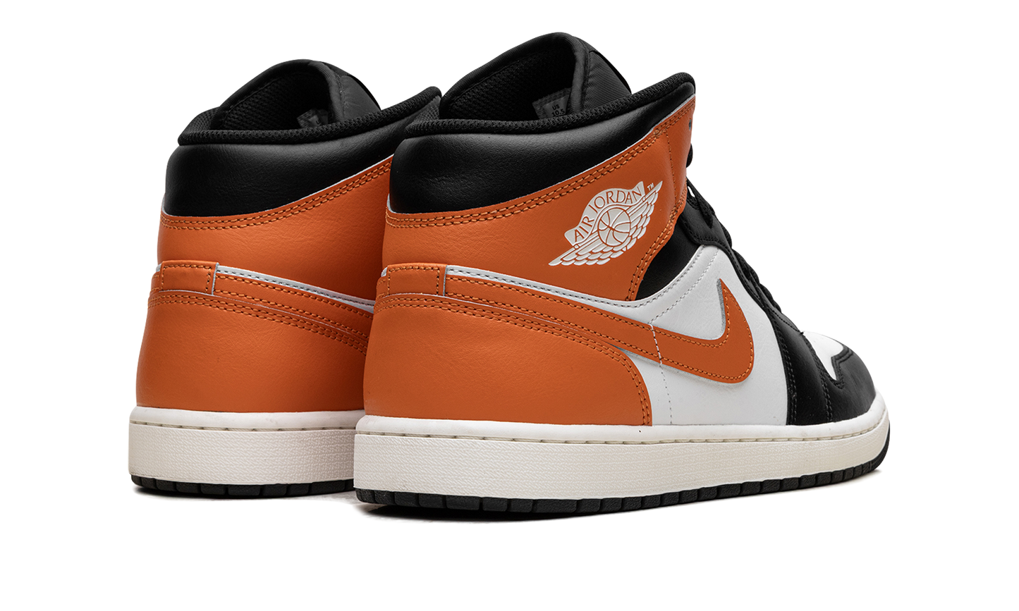 Air Jordan 1 Mid "Black Toe Starfish" DQ8426 801