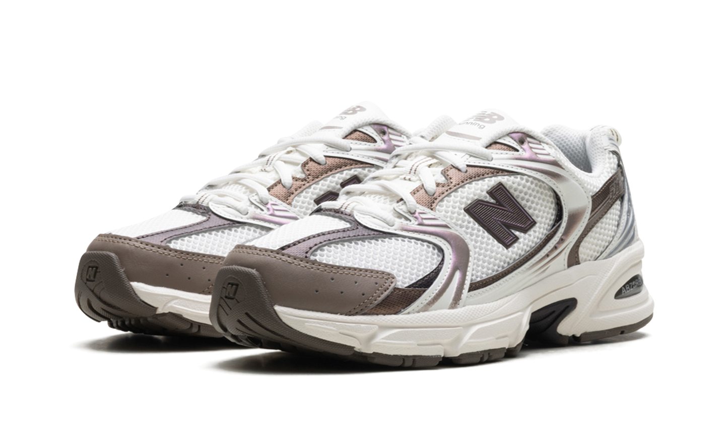 530 "White / Brown" U530BCM