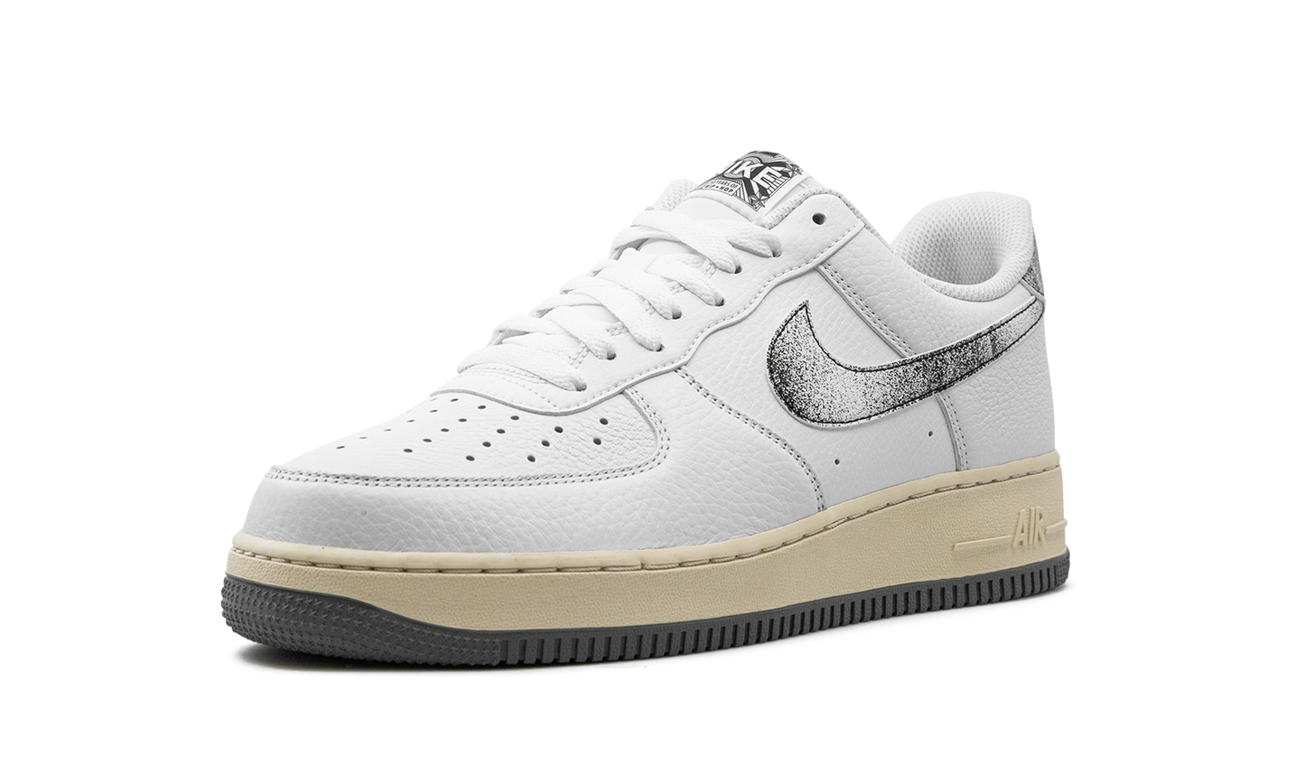 Air Force 1 Low "Classics" DV7183 100