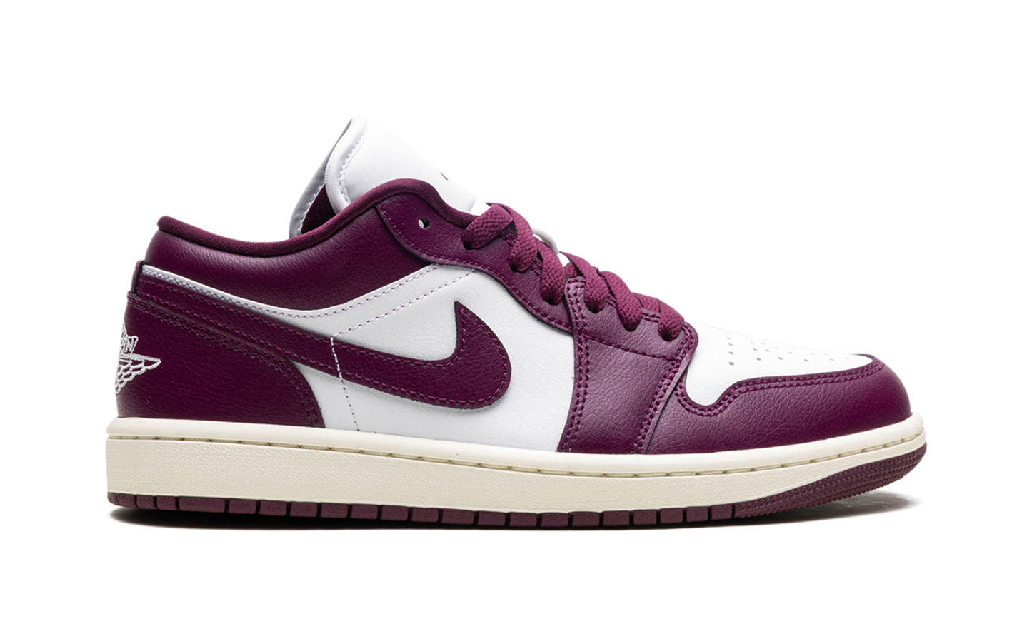 Jordan 1 Low WMNS "Bordeaux" DC0774 161