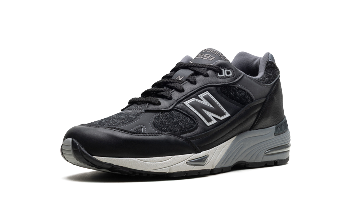 991 "Harris Tweed - Black/Grey" M991DJ