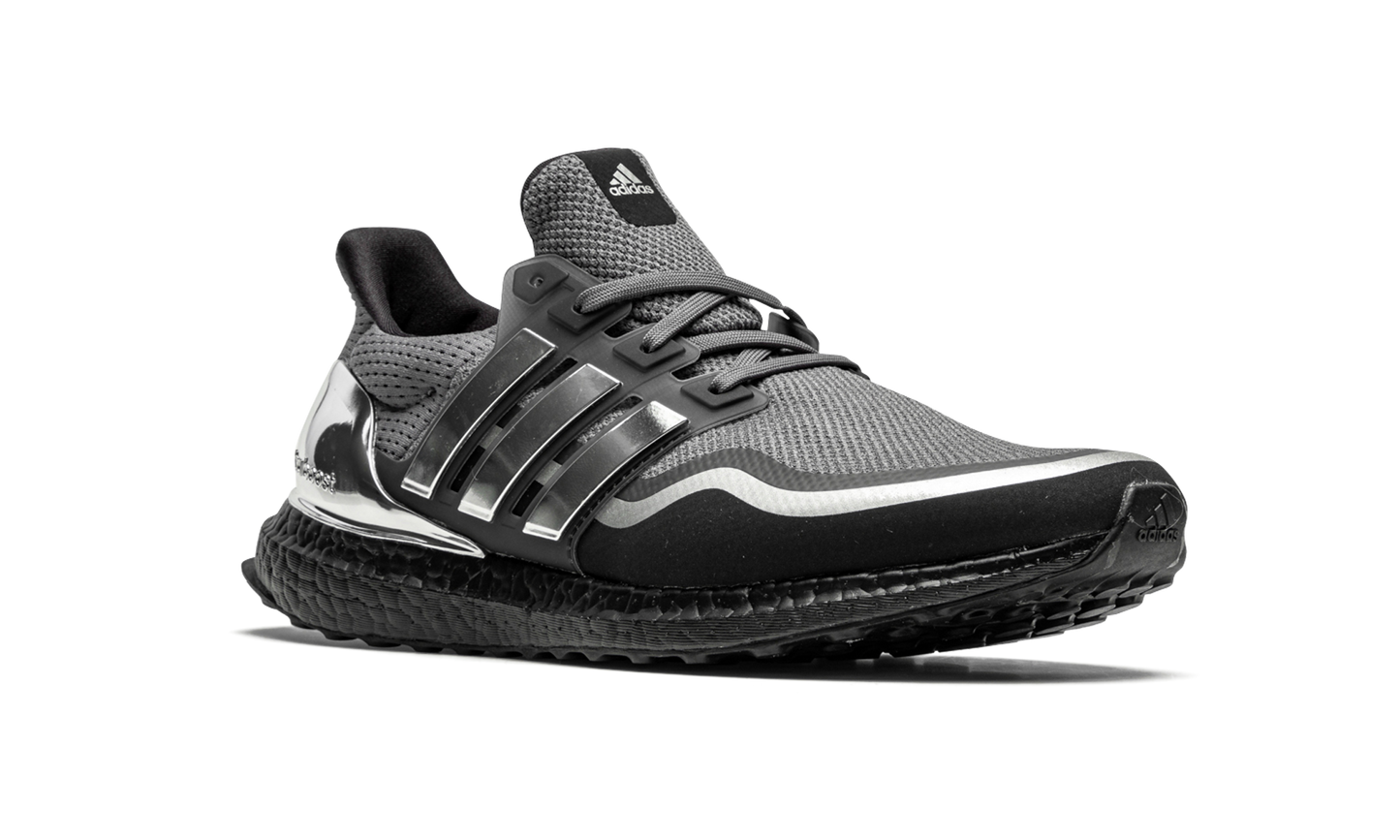 Ultraboost MTL "Silver Metallic" EG8103