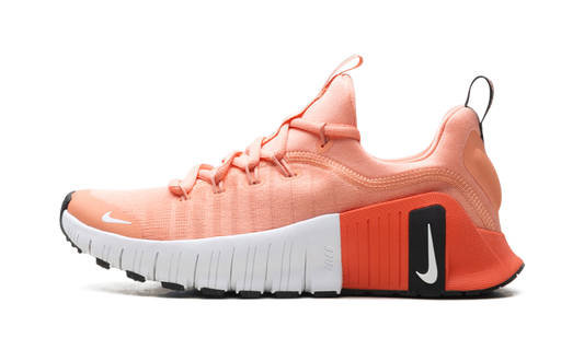 Free Metcon 6 WMNS "Apricot" FJ7126 803