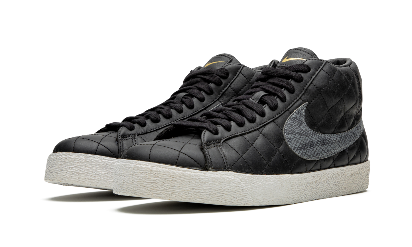 Blazer SB "Supreme - Black (2006)"