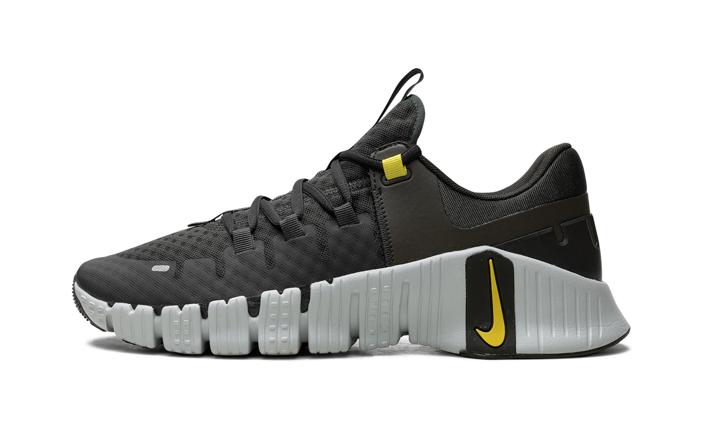 Free Metcon 5 "Sequoia" DV3949 300