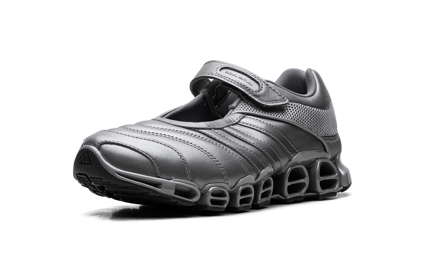 Megaride Mary-Jane WMNS "Taqwa Bint Ali Iron Metallic" IH8566