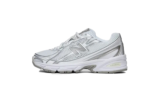 740 GS "White Silver Metallic" GR740WM