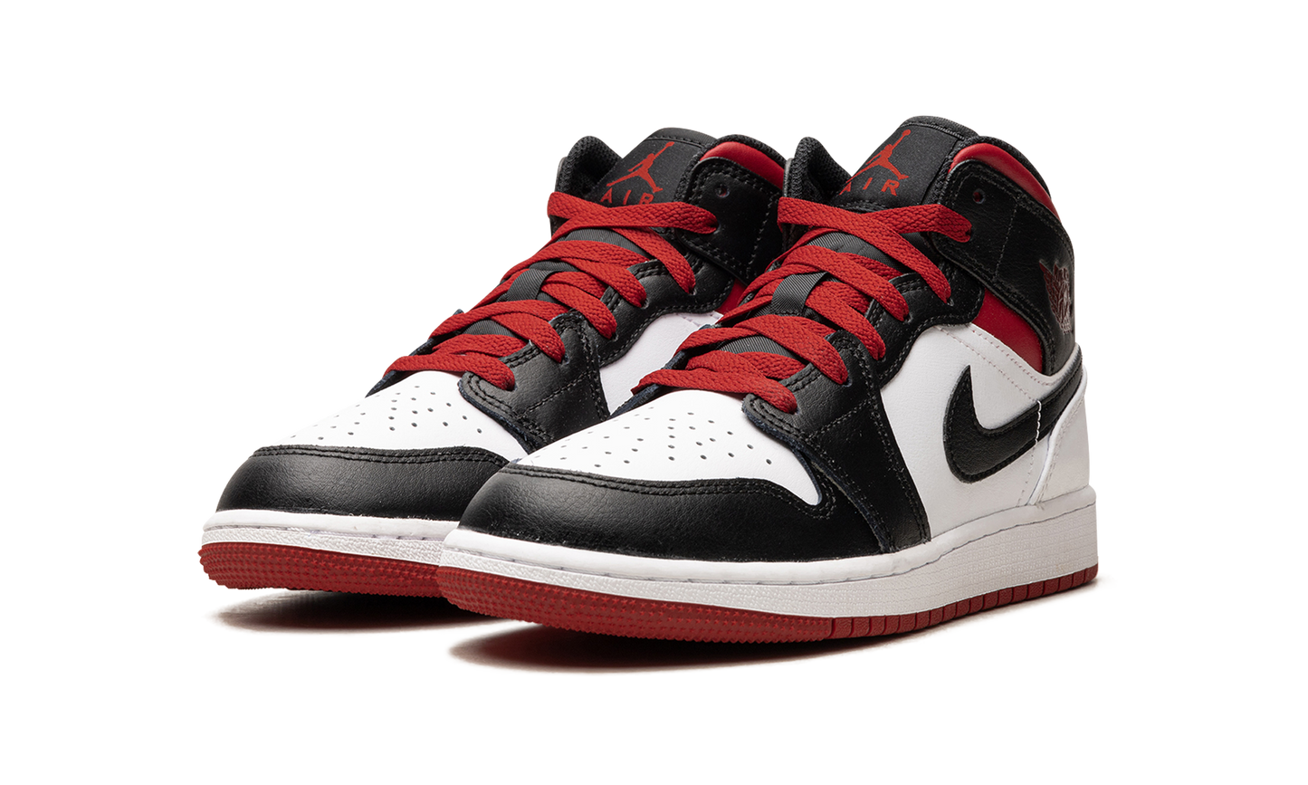 Air Jordan 1 Mid GS "Gym Red Black Toe" DQ8423 106