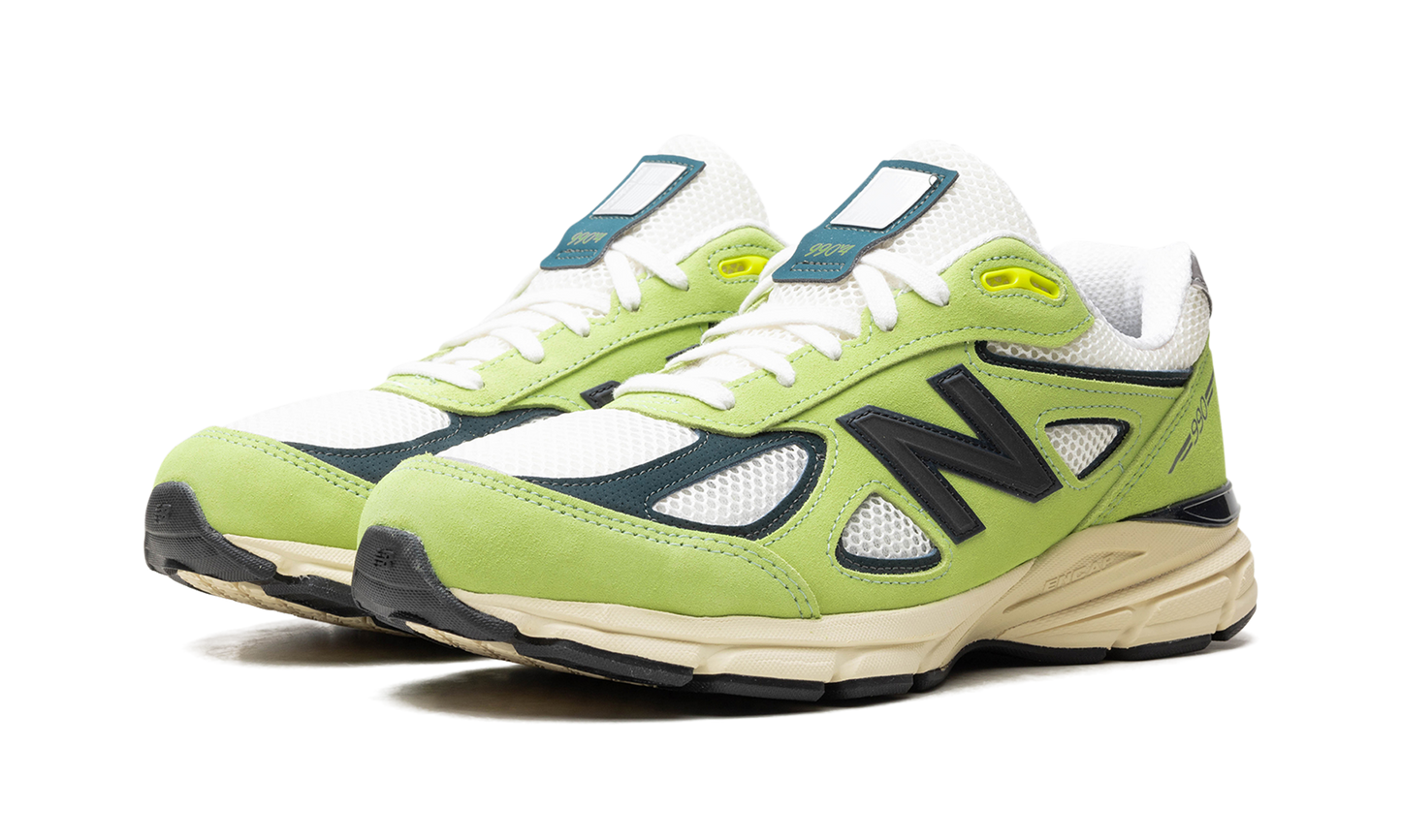 990V4 "Teddy Santis" U990NB4