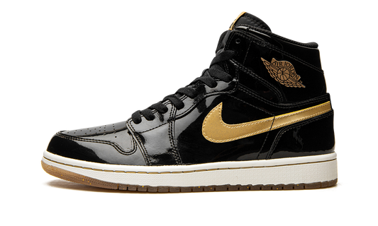 Air Jordan 1 Retro High OG "Black/Metallic Gold"